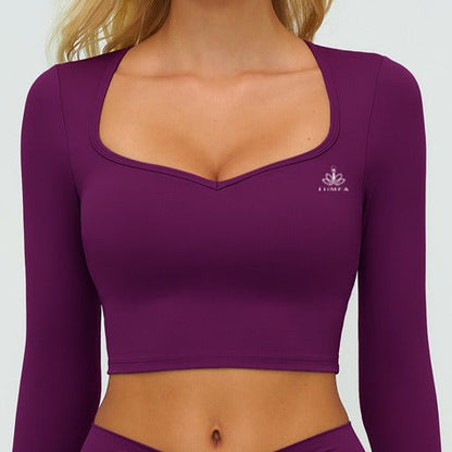 Set aus lila Langarmtop und Shorts